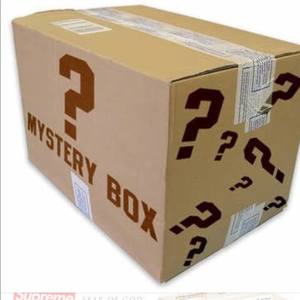 Hype beast mystery box size varies